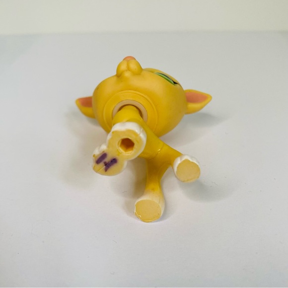 Littlest Pet Shop #875 Yellow Greyhound Dog LPS Blue Teardrops Green Eyes - Picture 5 of 7